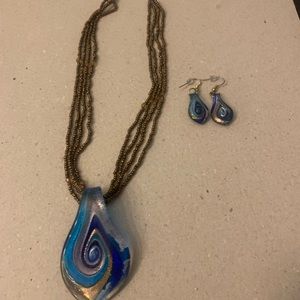 Fashion necklace and matching earrings